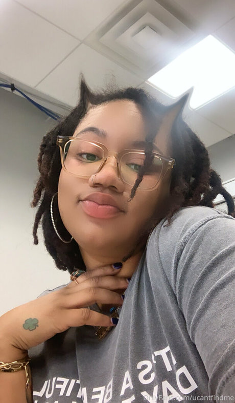 leavenowplz model naked archive