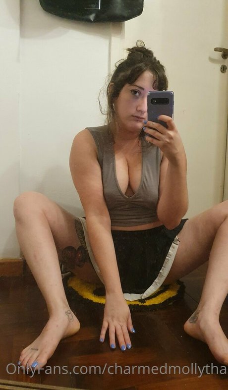 charmedmollytha naked model archive