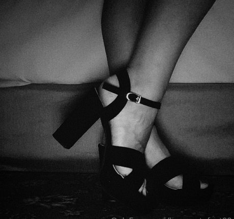 lunascutefeet99 top actress gallery