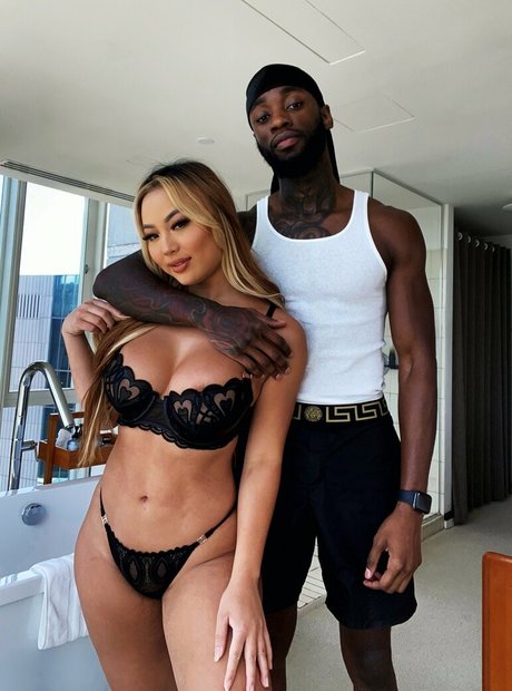 realkingnasir sexy star pic