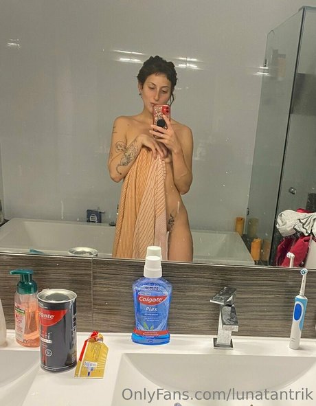 lunatantrik star free img