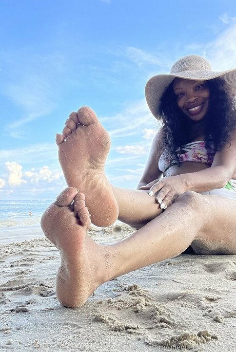 onequeenchrissy757 hot model archive