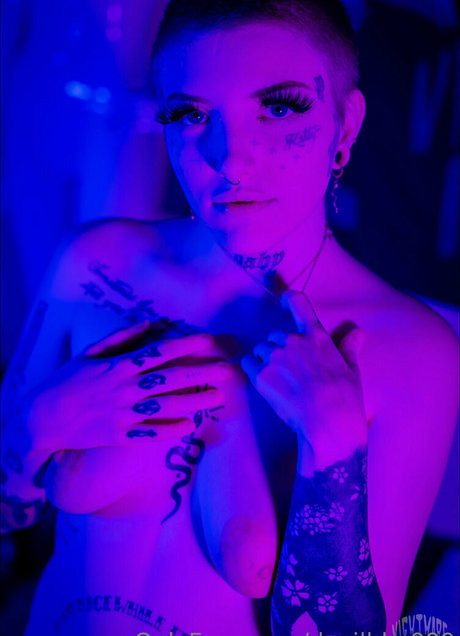 devilbby999 star beautiful pic