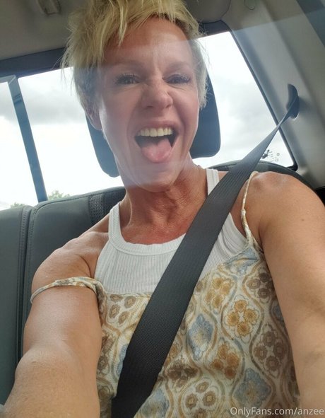 anzee model free img