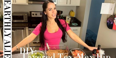 earthlyalien model galleries