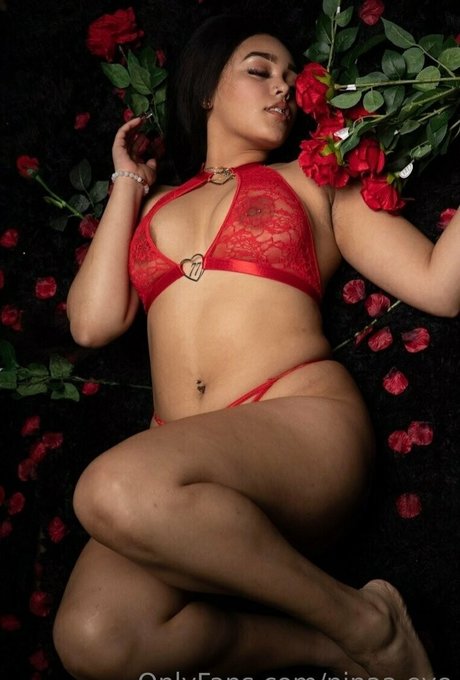 ninaa eve model exclusive picture