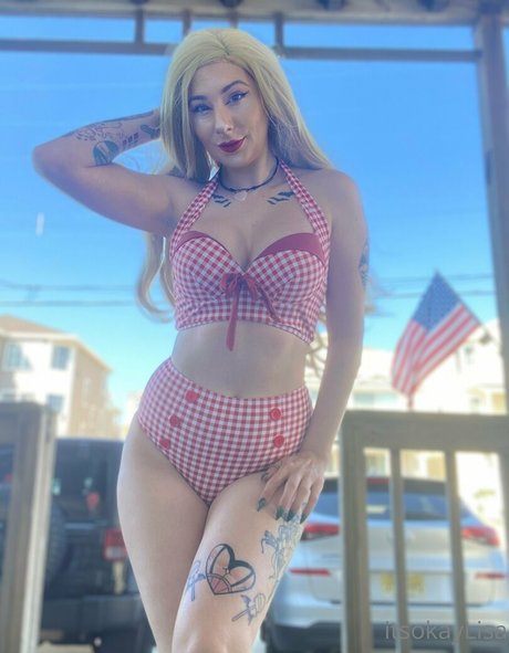 lisasayshello star hot pic