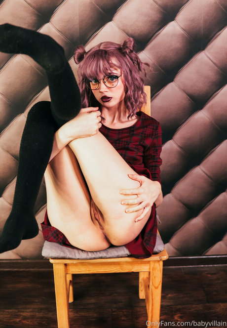 ave ria sexy actress gallery