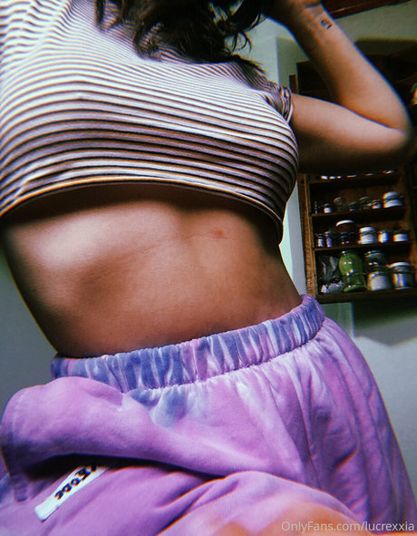 lucrexxia exclusive model picture