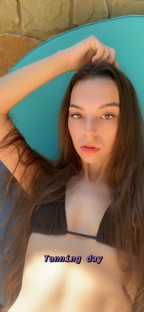 Kendra Riley model best image