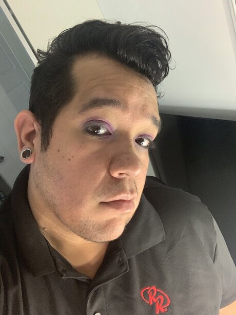 Lio Dean Taylor sexy pornstar img