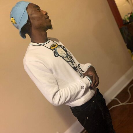 Savage asz89 naked actress photo