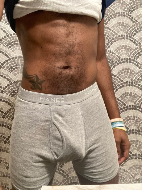 Keondrae Lavell naked model galleries