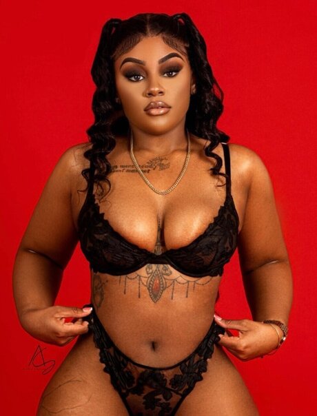 Remy Martin model nude images