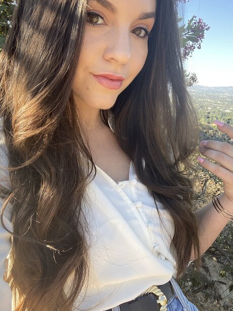 LeoBabe7777 nice actress pictures