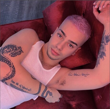 dholl model naked pics