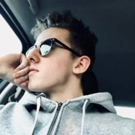 Euan Forrest hot actress image