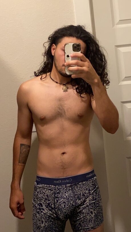 Onixx erotic actress pictures