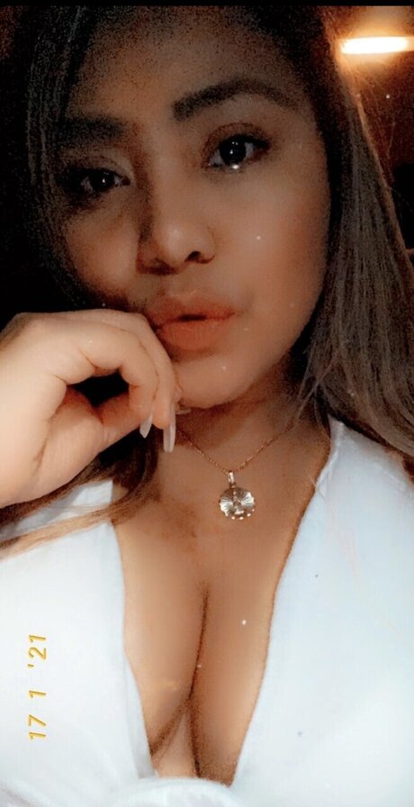 Issaabae adult star pictures