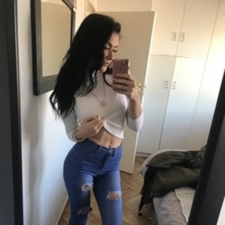 Chantzie free pornstar image