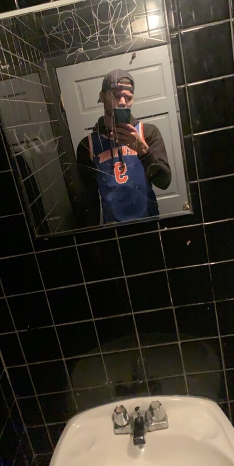 Themandingler hot actress img