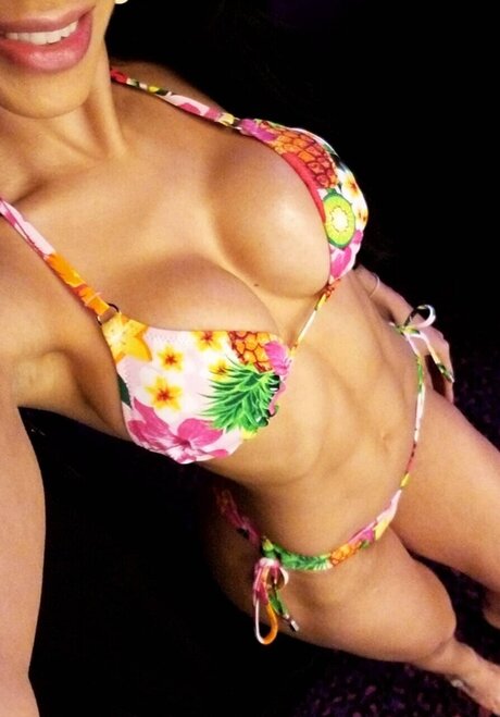 Catalina model sexy photos