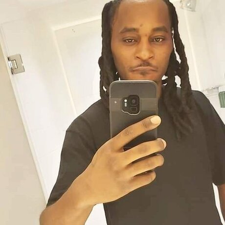 iybtwan star hot pictures