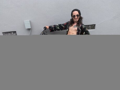 DoctorMesc pretty model image