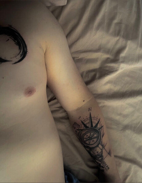 aalone26 pornstar high quality image