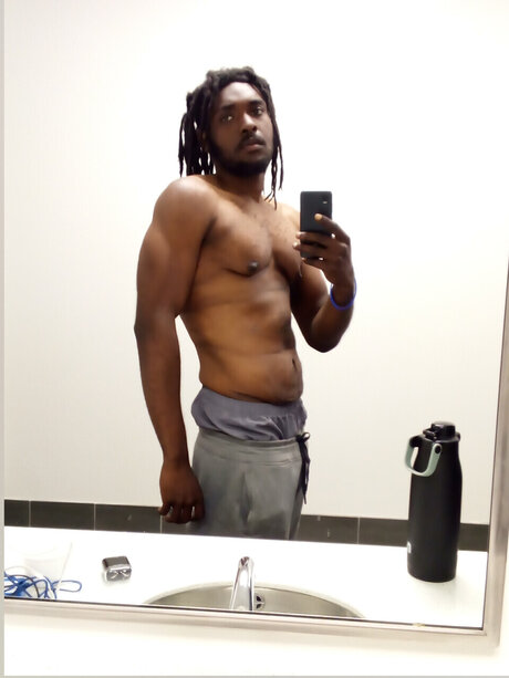 Jay BlvckLion star nudes pic