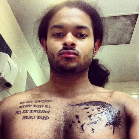 TU TRU high quality actress photo