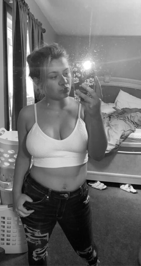 XDelanaX best model pic