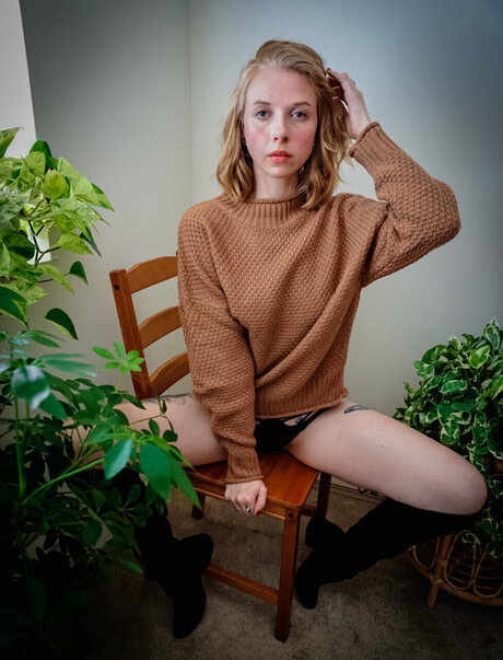 Mousie Girl star top pic