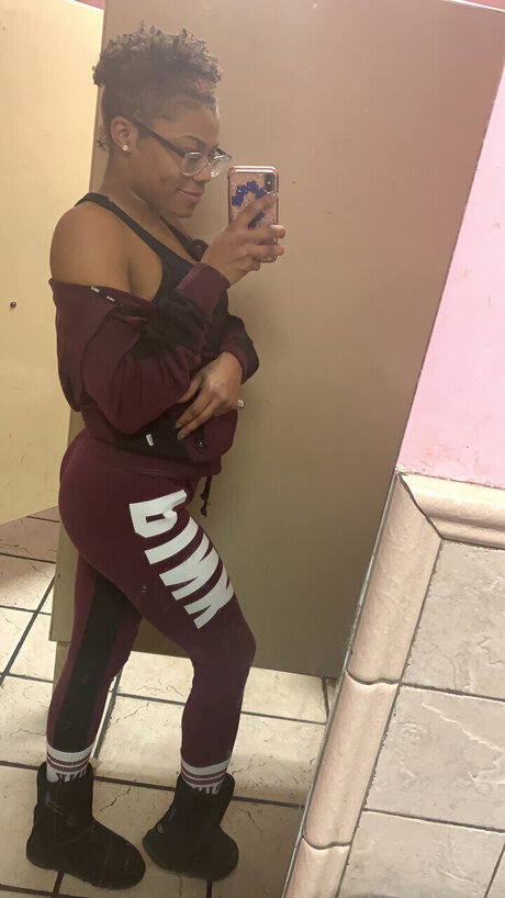 PXSSY YA KIFALME pornstar erotic image