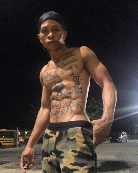 Edwen xxx star photos