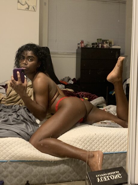 Robyn Lynn sex model photo