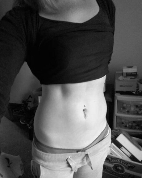 Minimouse model nude images