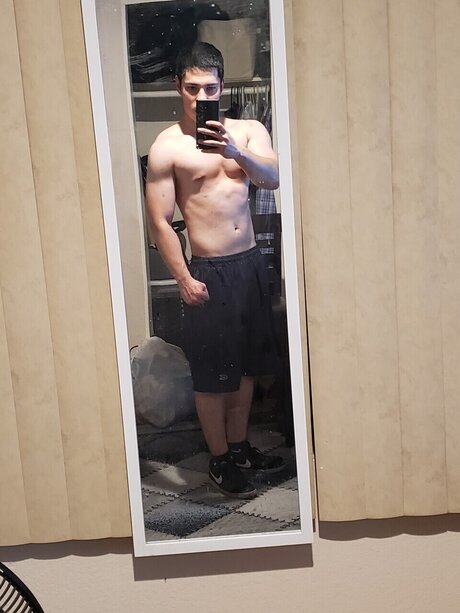 Christopher Robin model hot img