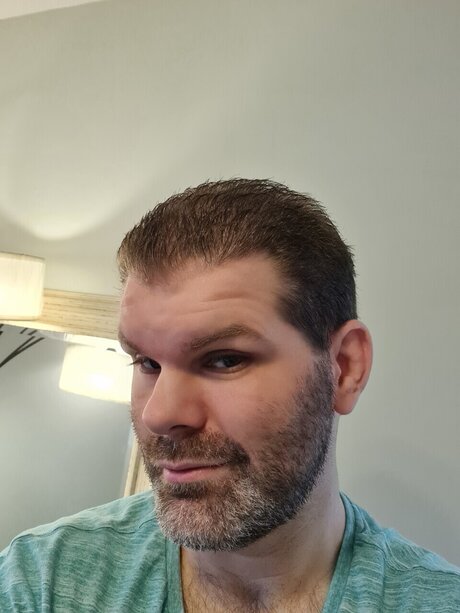 Diesel Dong nude pornstar image