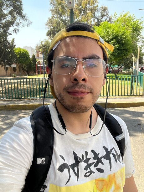 E Boy star nudes pictures