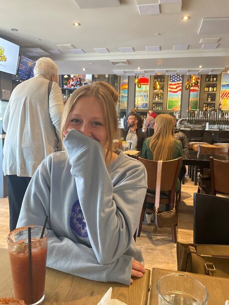 sunshine babe model exclusive image