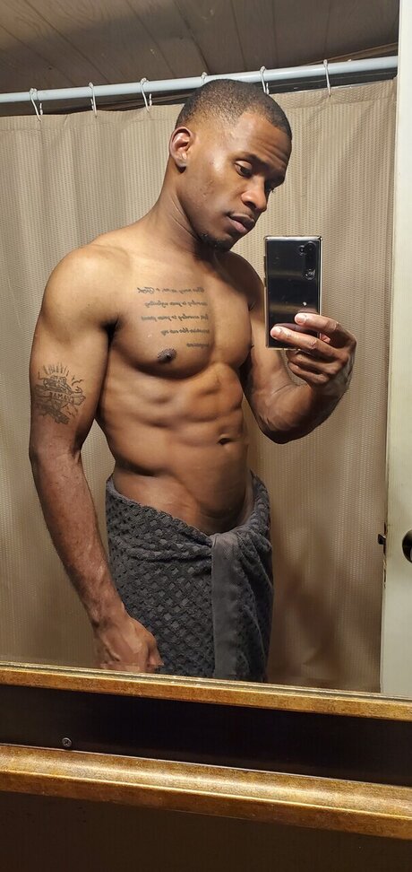 Kcwhitelightpipe free actress img