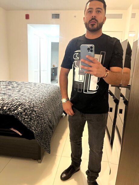 Milo MIA pornstar adult images