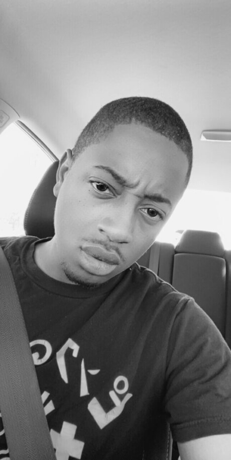 u27307952 beautiful actress image