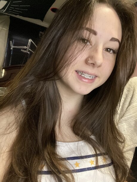 Dumbbroad hd pornstar pics