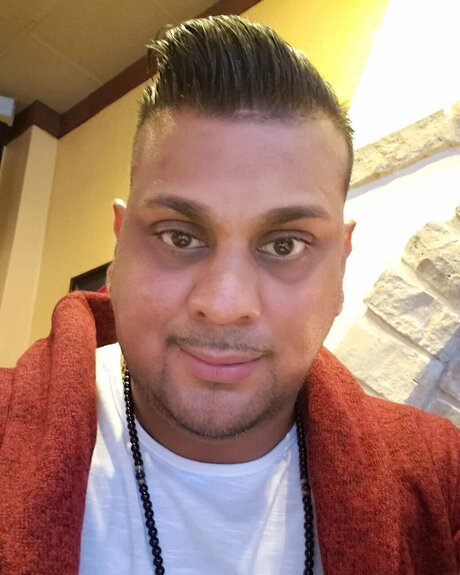 O town Buddy sexy actress pictures