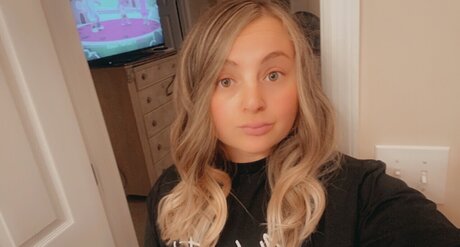 Julie model erotic pic