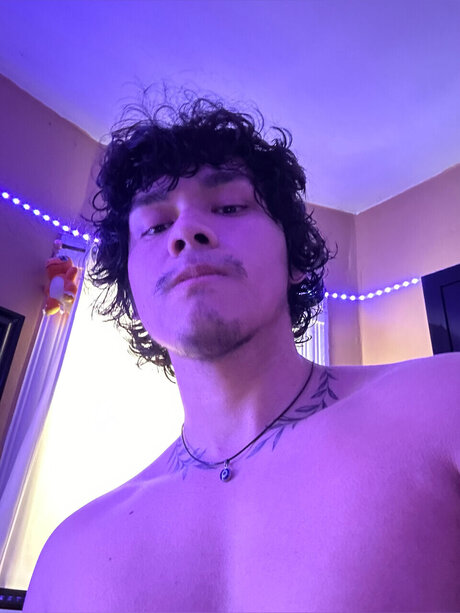 Jean S_ naked model images