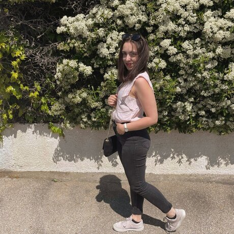 Pauline beautiful model pictures