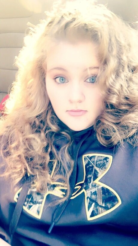 RaeRae model sex galleries